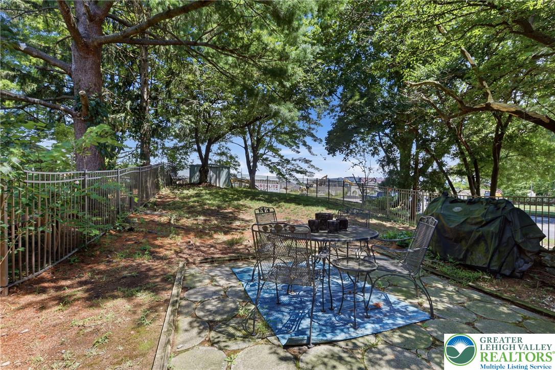 1701 Saratoga Court Property Photo 36