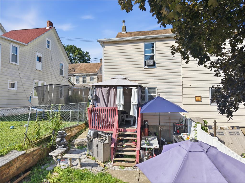 541 S Benner Avenue Property Photo 24