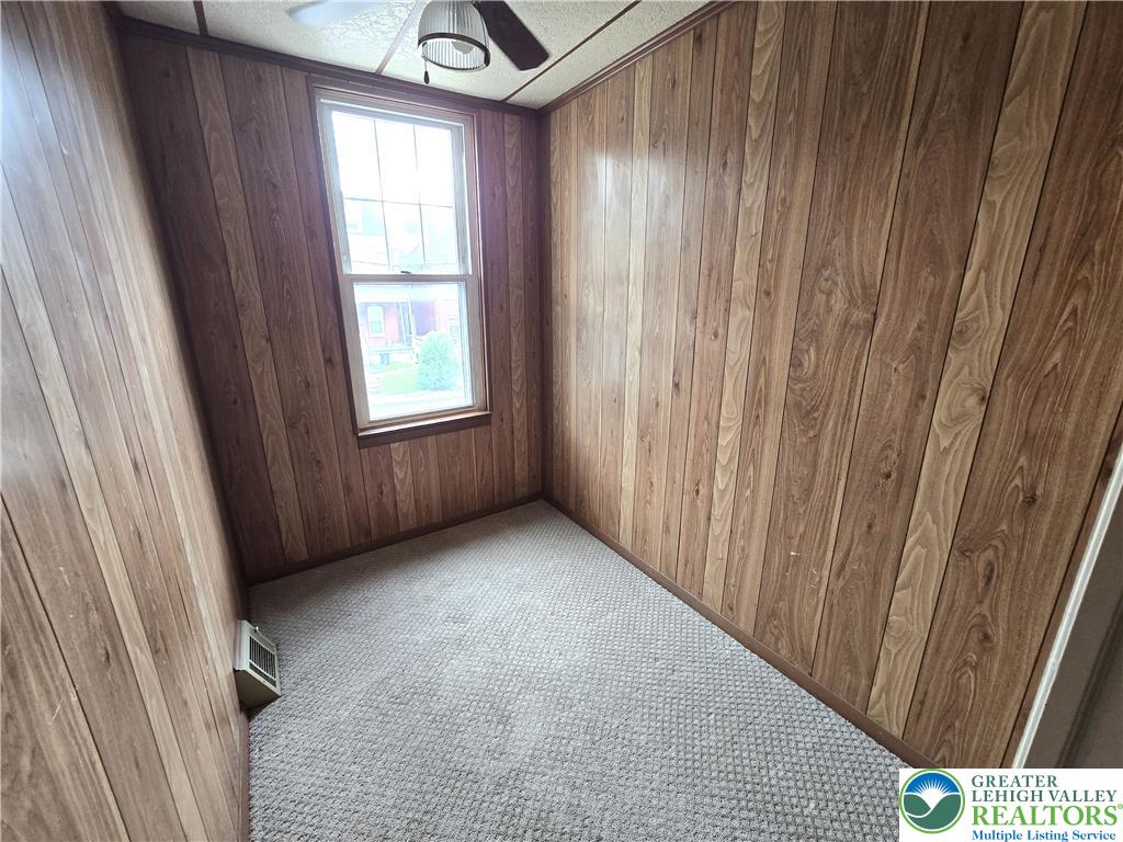 1215 Bushkill Street Property Photo 12