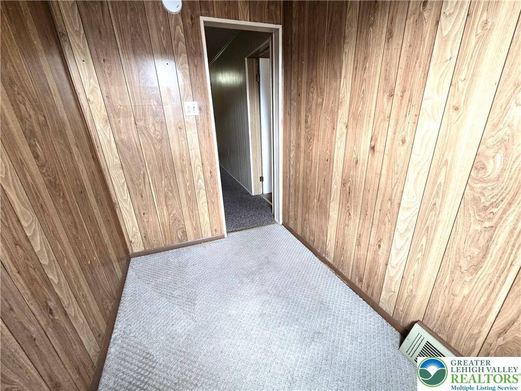 1215 Bushkill Street Property Photo 13