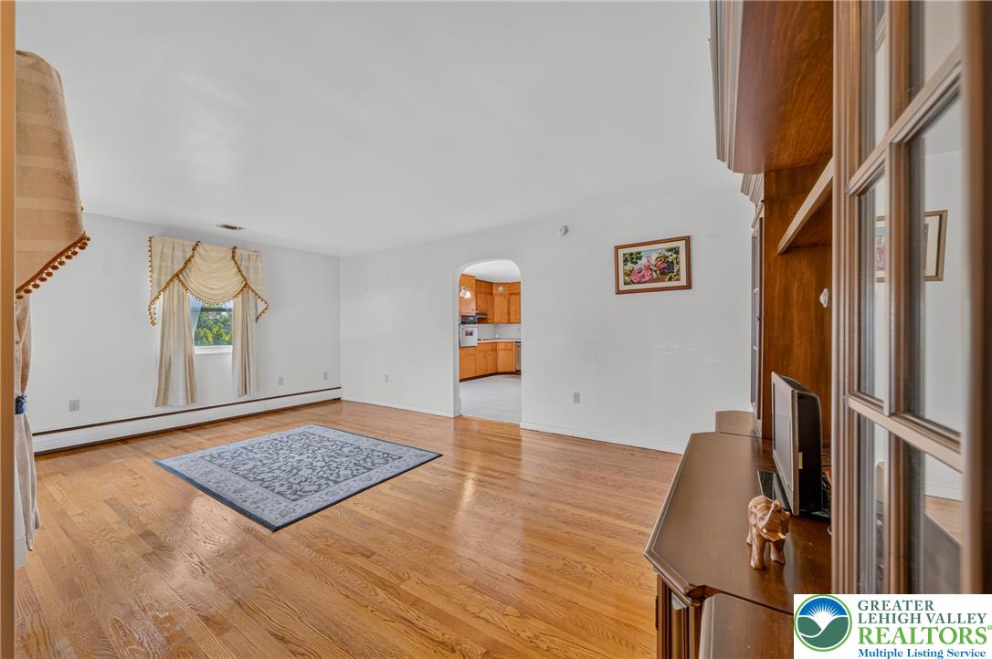 2404 South Street Property Photo 10