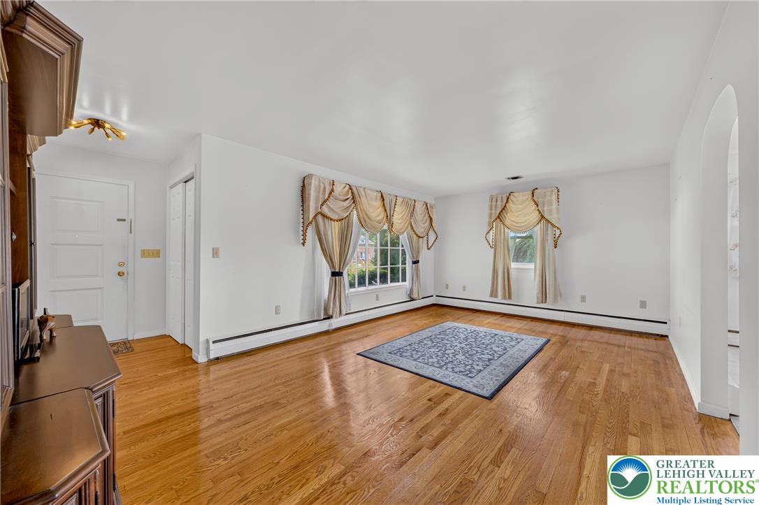 2404 South Street Property Photo 11