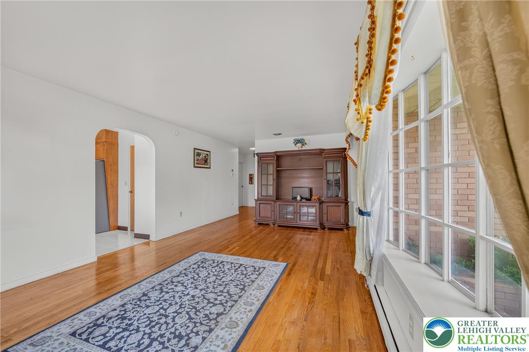 2404 South Street Property Photo 13