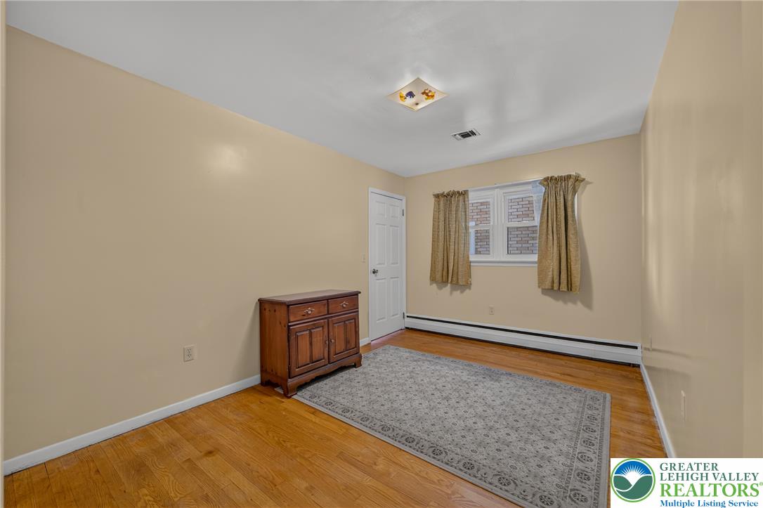 2404 South Street Property Photo 24