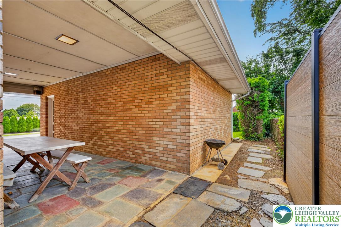 2404 South Street Property Photo 52
