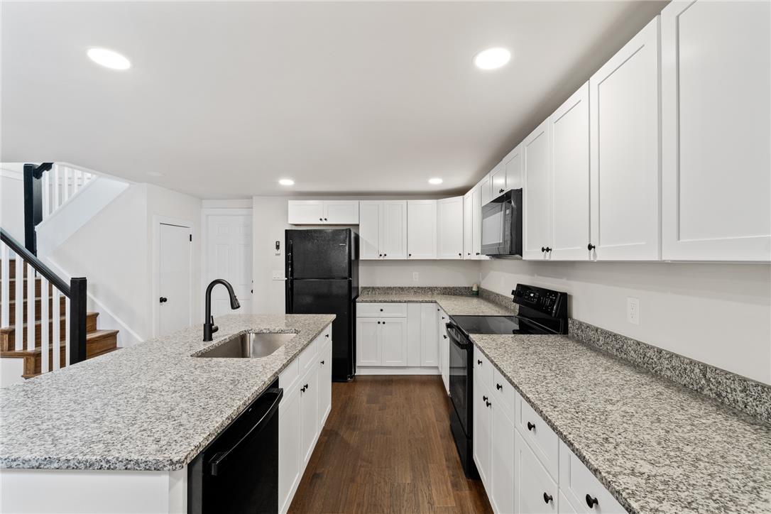 349 Hanover Avenue Property Photo 4