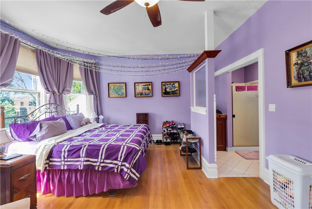 131 East Wall Street Property Photo 23