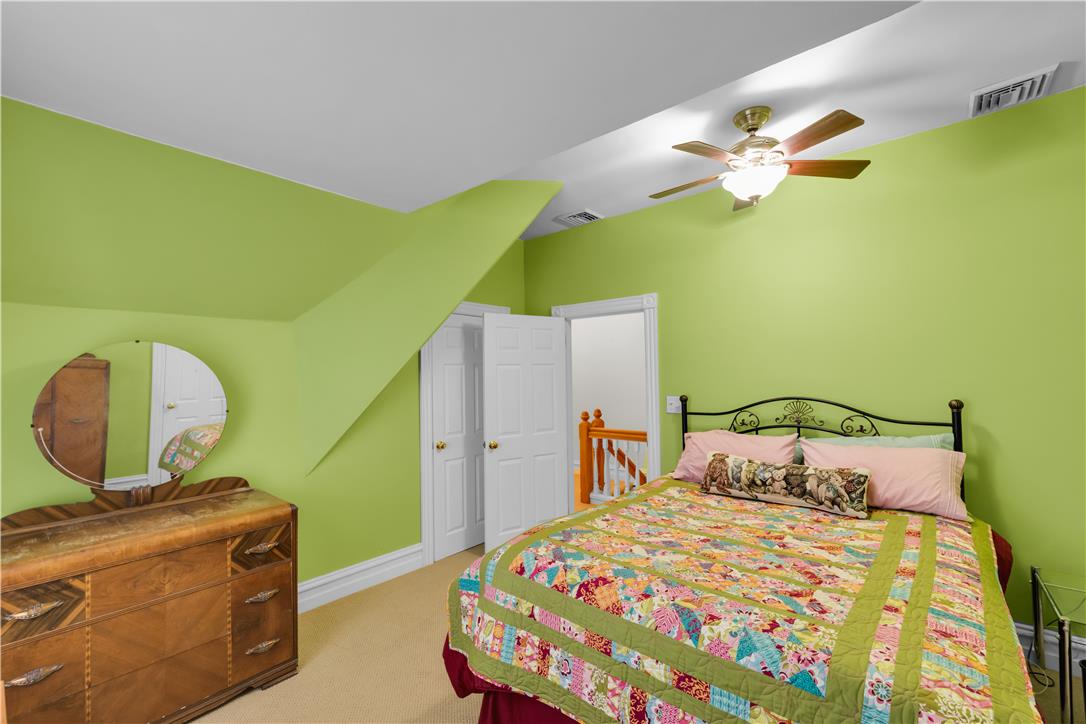 131 East Wall Street Property Photo 29