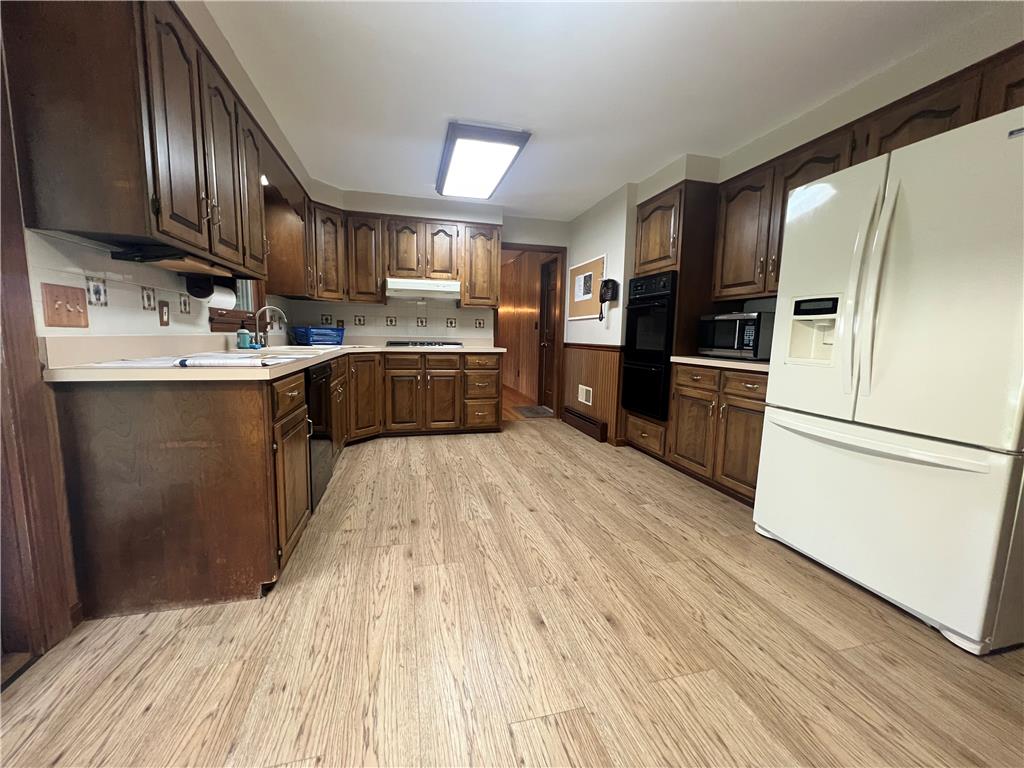 634 Gladys Drive Property Photo 13