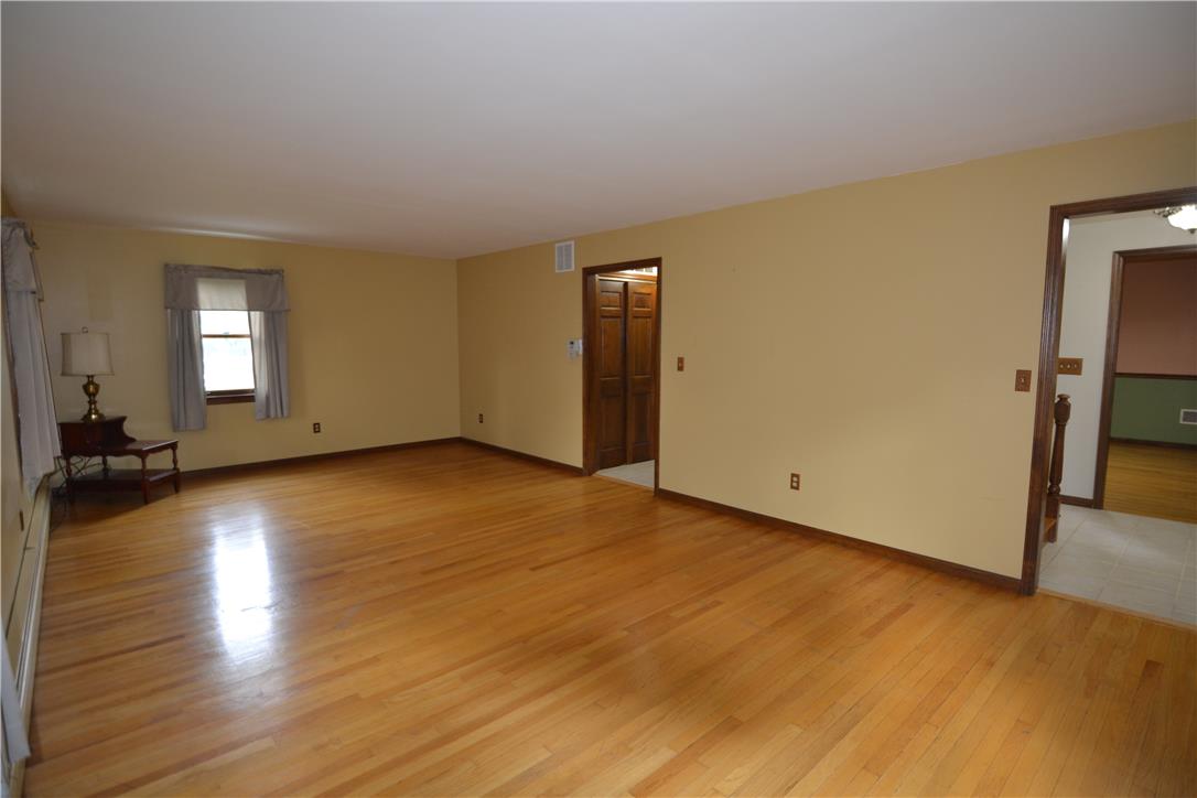 634 Gladys Drive Property Photo 17