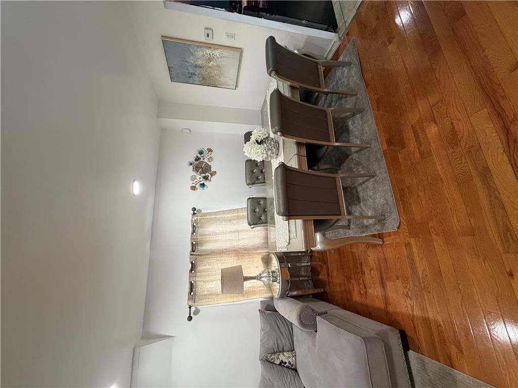 1602 Maumee Avenue Property Photo 8