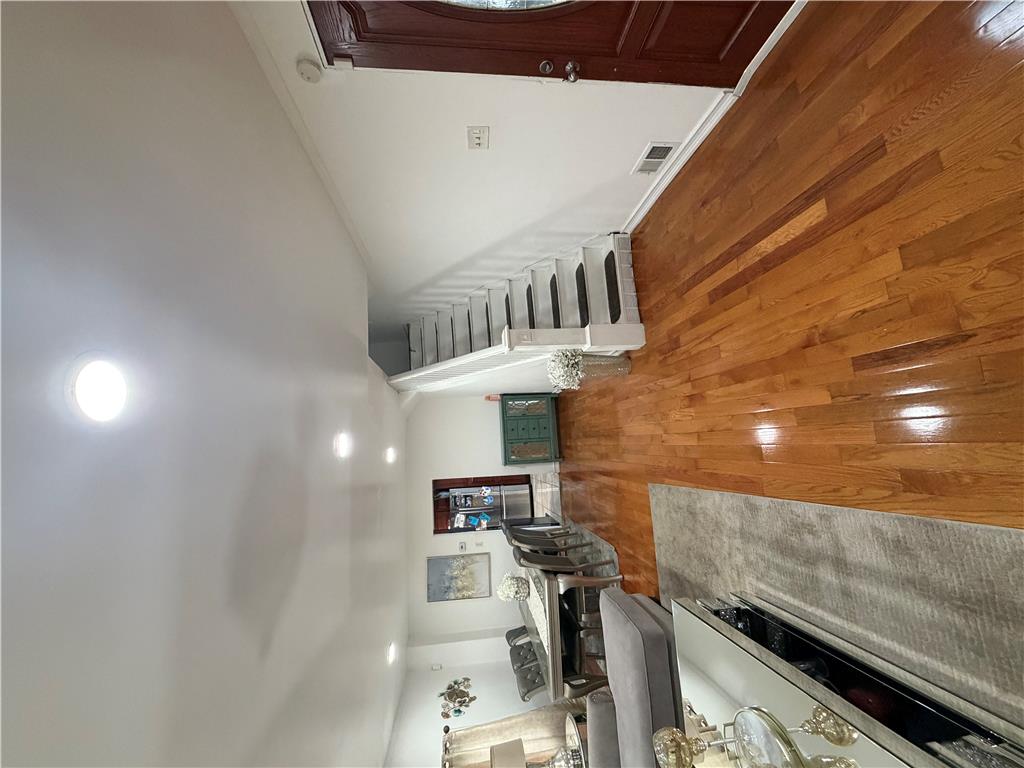 1602 Maumee Avenue Property Photo 9