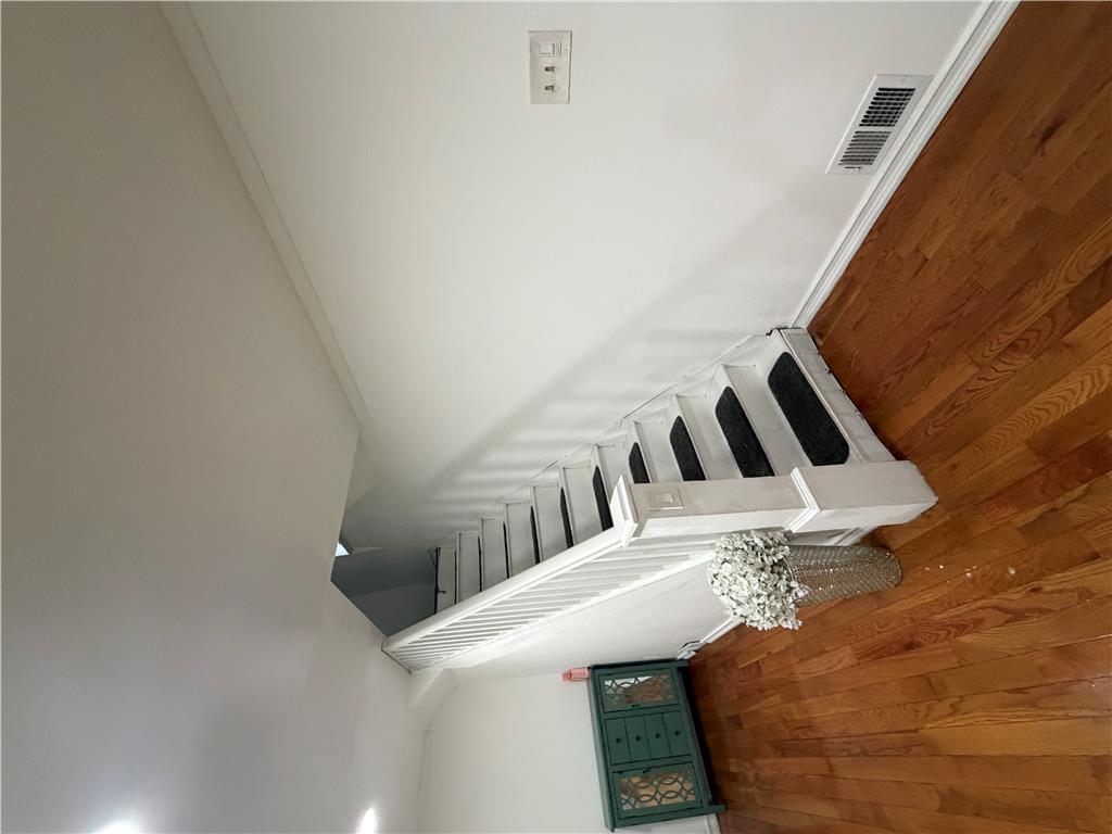 1602 Maumee Avenue Property Photo 11