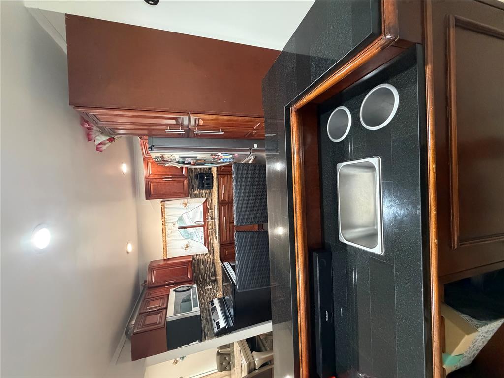1602 Maumee Avenue Property Photo 18