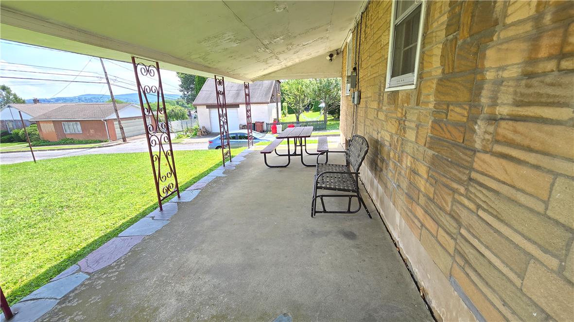 503 2nd Street Property Photo 35