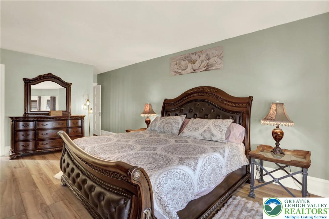 1806 West Chew Street Property Photo 14