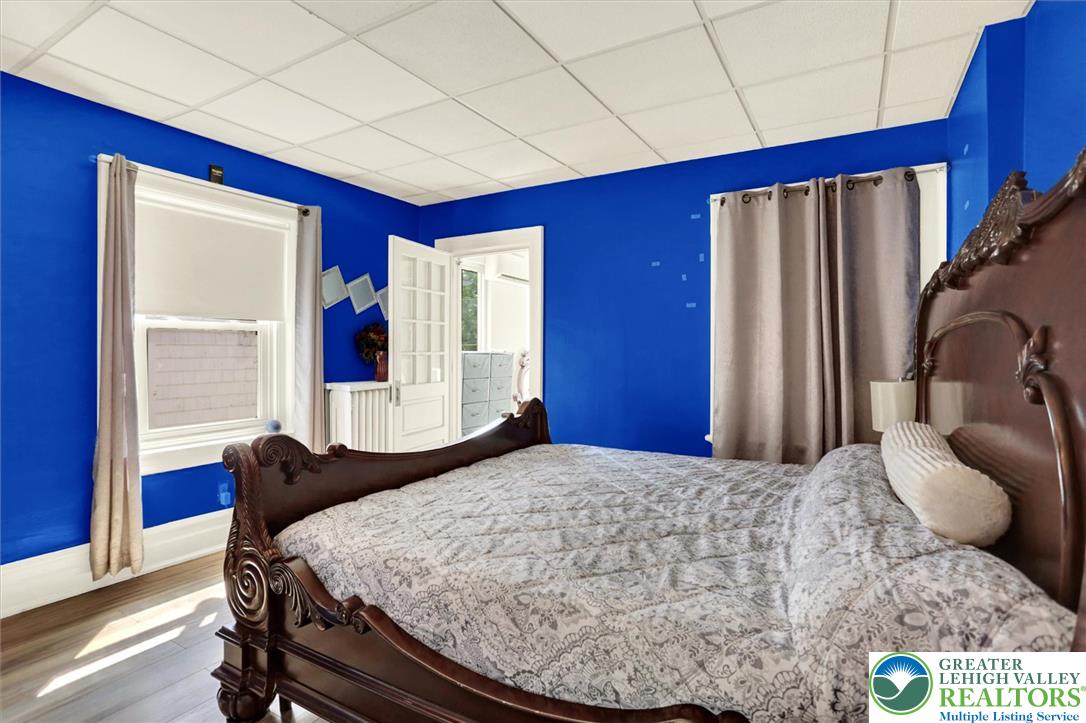 1806 West Chew Street Property Photo 17
