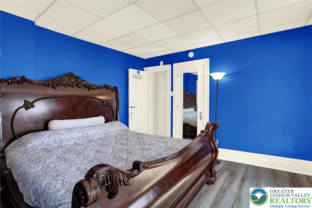 1806 West Chew Street Property Photo 18