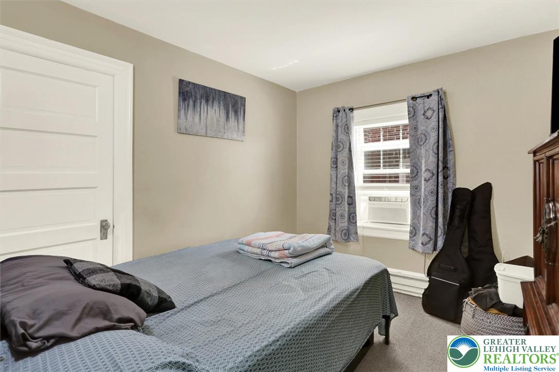 1806 West Chew Street Property Photo 21