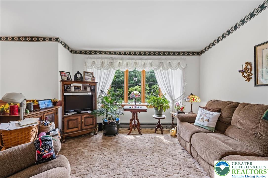 4106 Sycamore Drive Property Photo 4