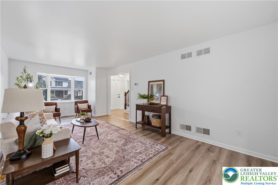 302 Delaware Avenue Property Photo 12