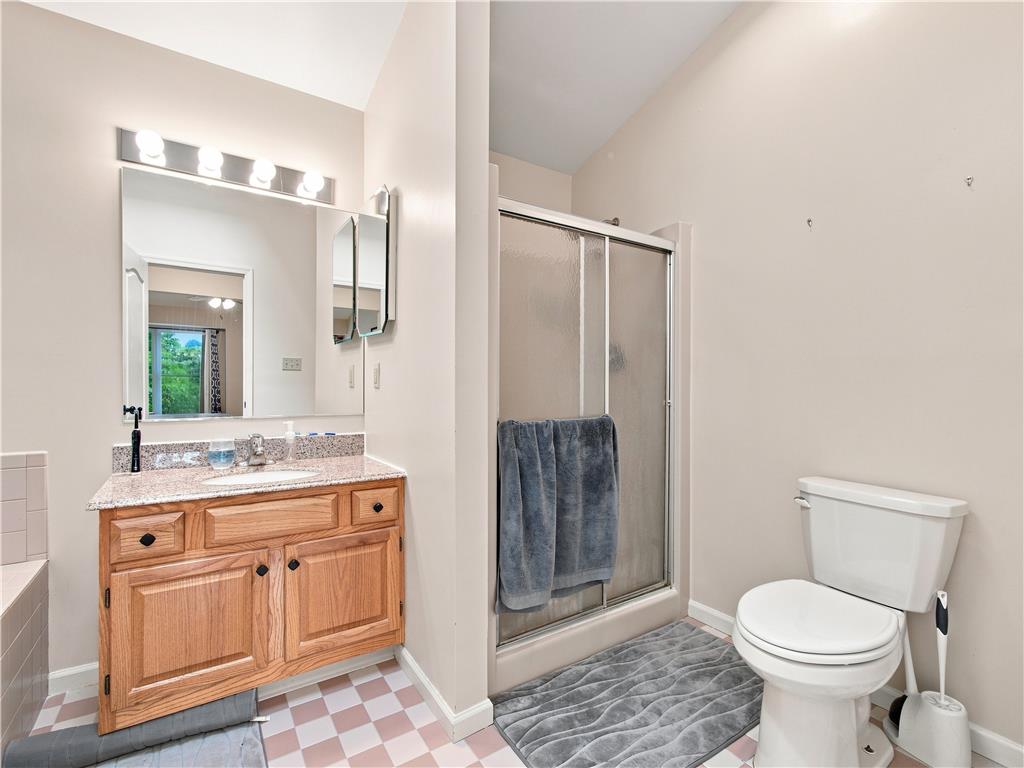 324 Surrey Place 324 Property Photo 33
