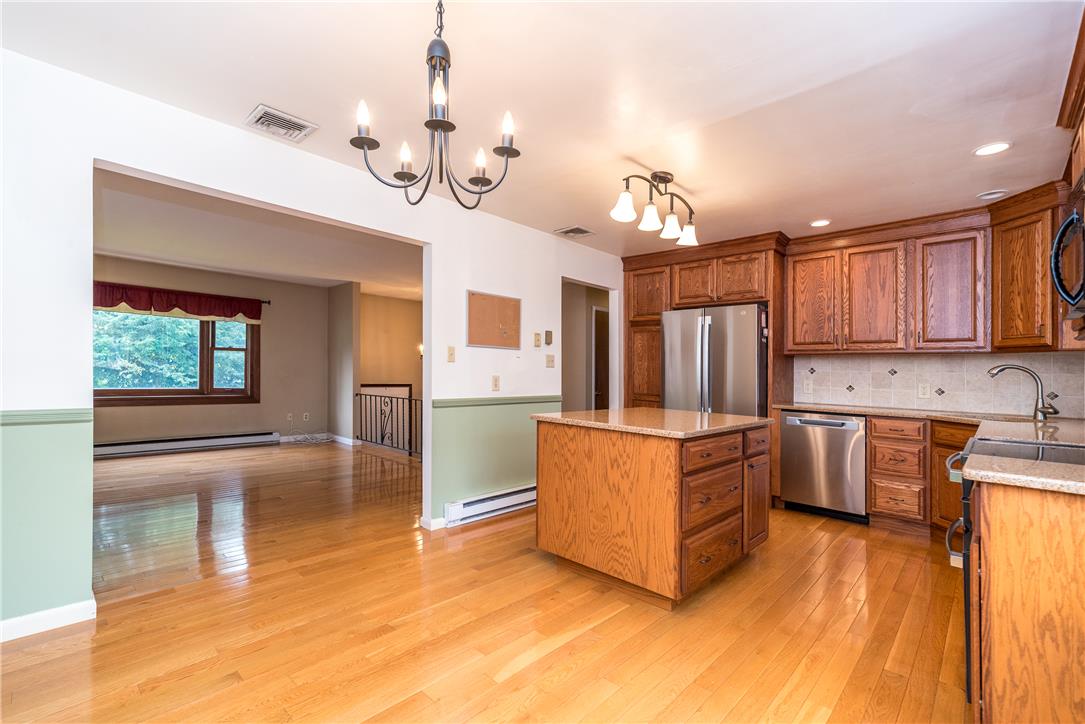 1437 Pearl Street Property Photo 10