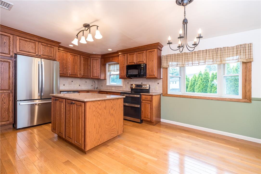 1437 Pearl Street Property Photo 11