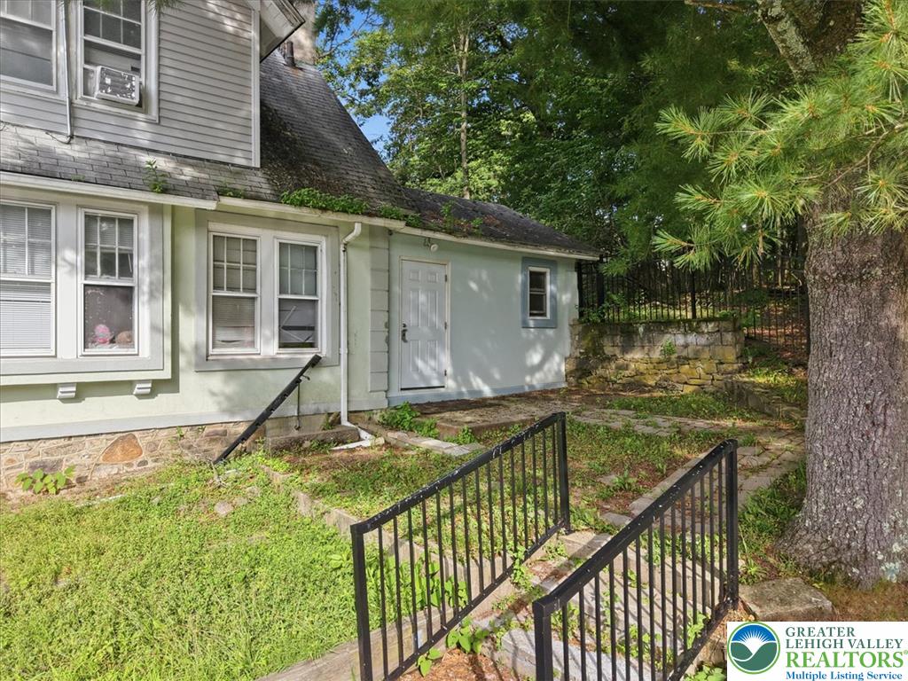 1398 Pocono Boulevard Property Photo 4