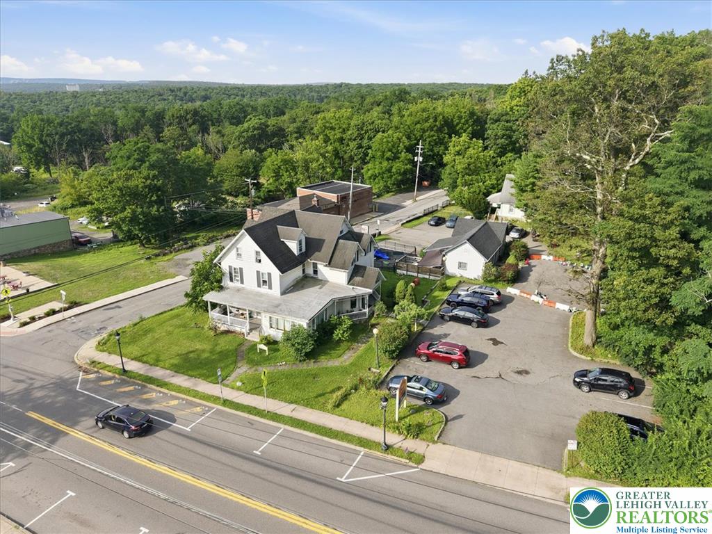 1398 Pocono Boulevard Property Photo 10