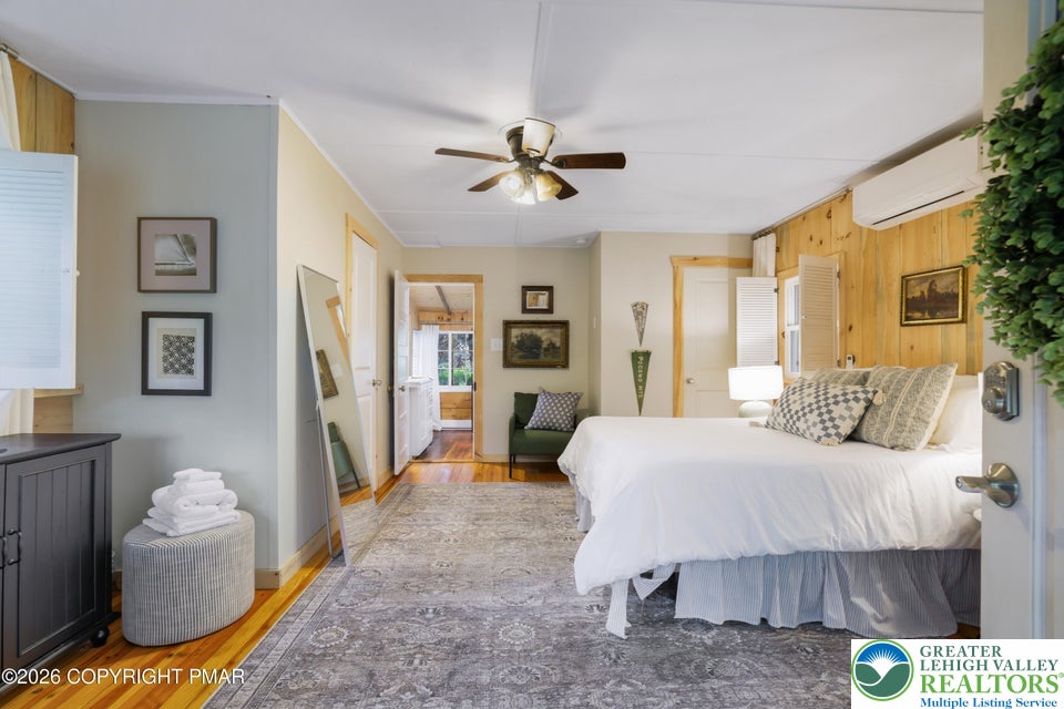 221 John Street Property Photo 12