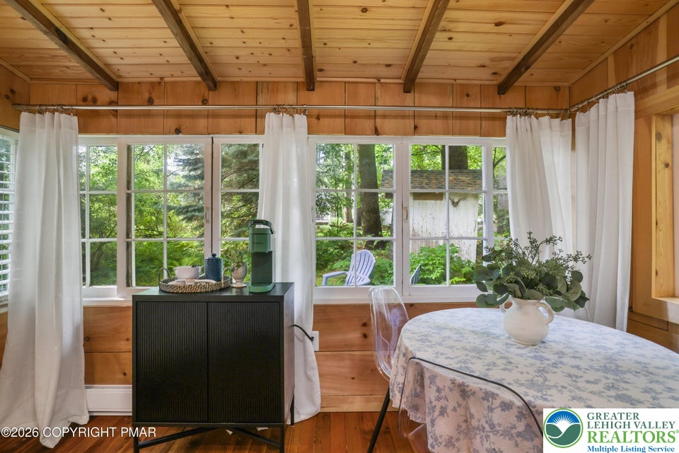 221 John Street Property Photo 18