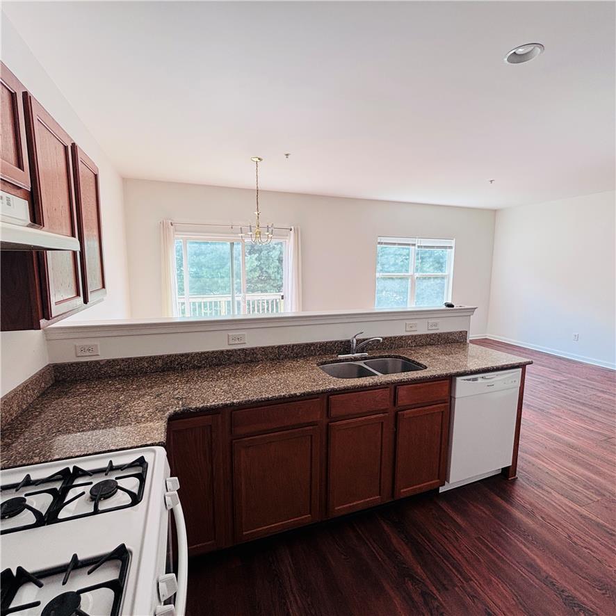 1011 King Way Property Photo 12