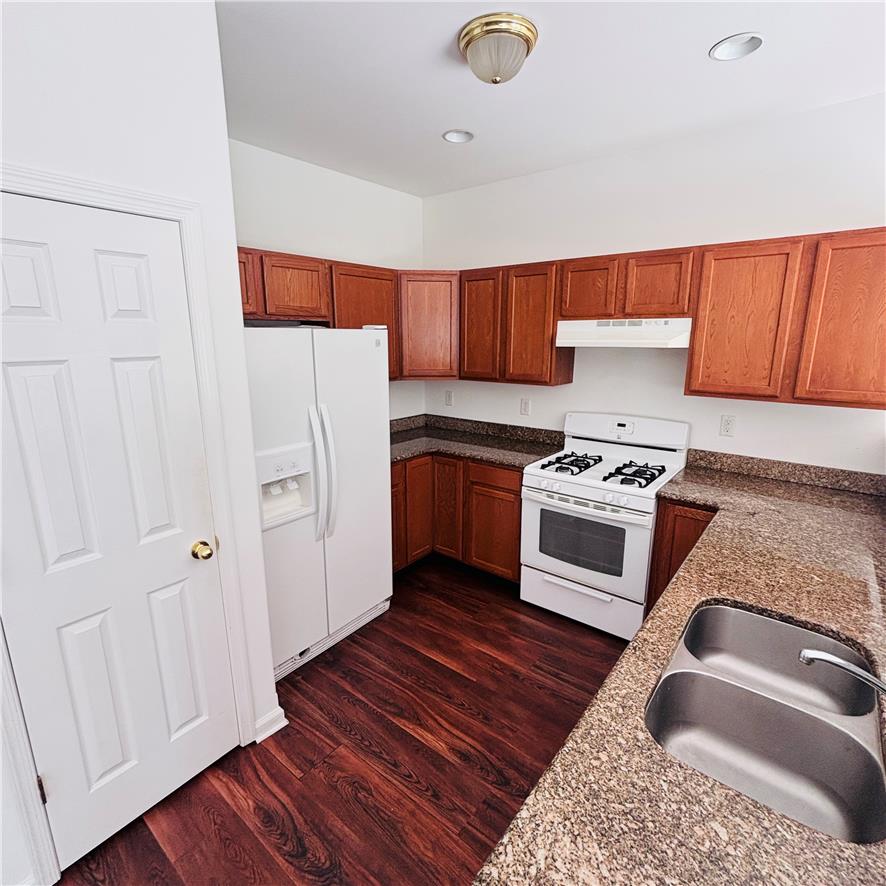 1011 King Way Property Photo 16