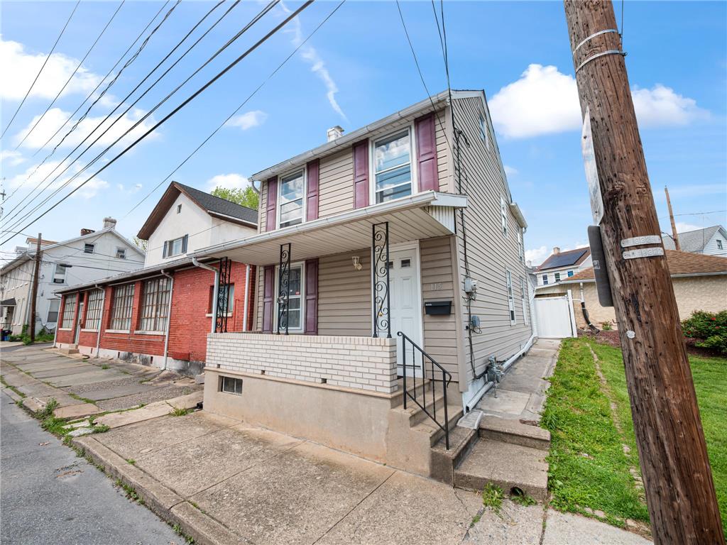 115 2nd Street Property Photo 3