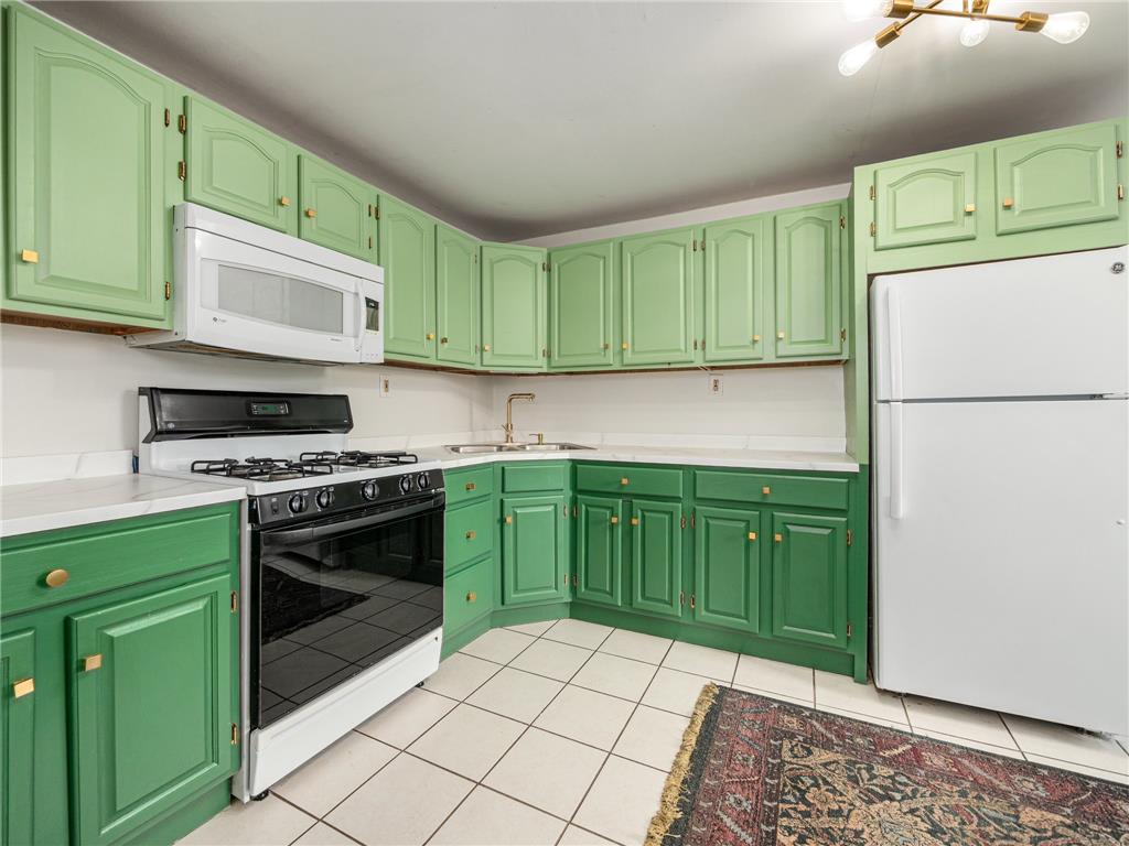 115 2nd Street Property Photo 7
