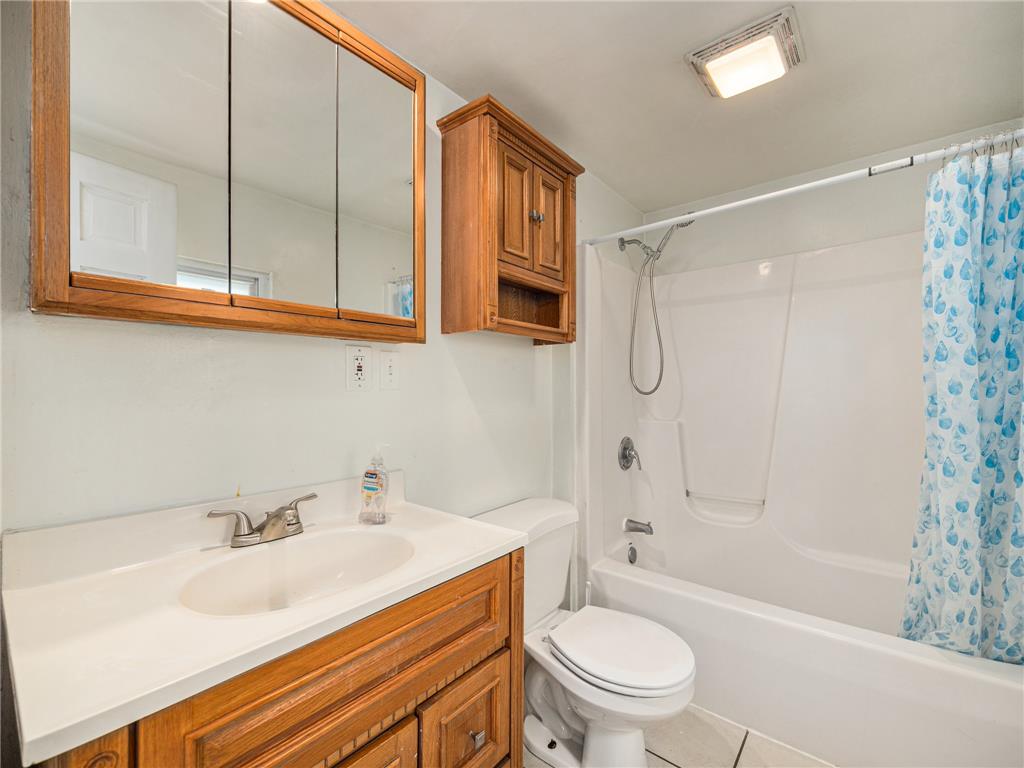 115 2nd Street Property Photo 10