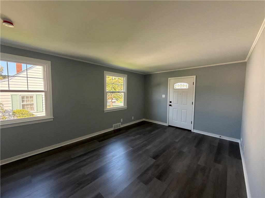 2740 Elm Court Property Photo 8