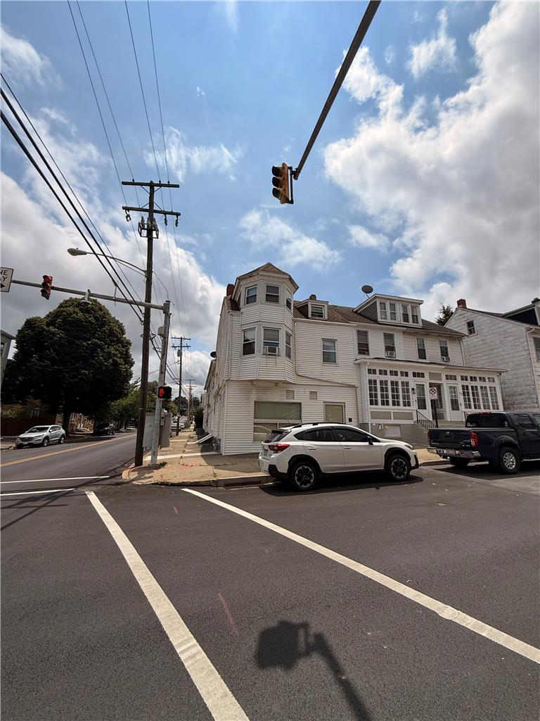 1300 Ferry Street Property Photo 2