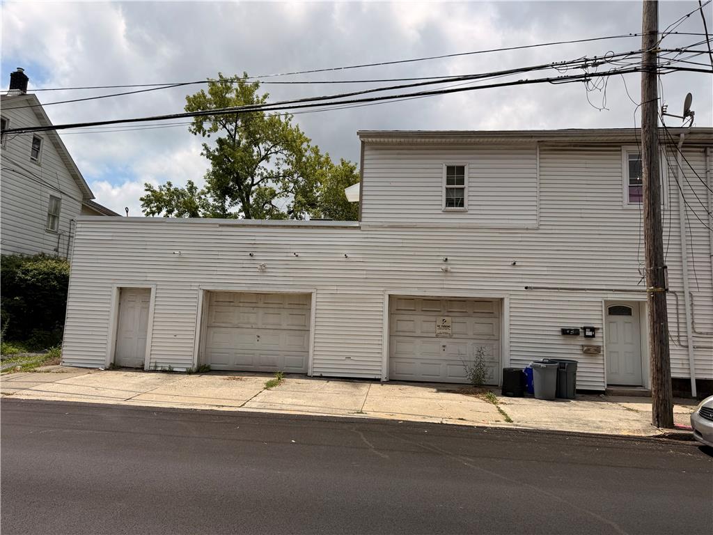 1300 Ferry Street Property Photo 10