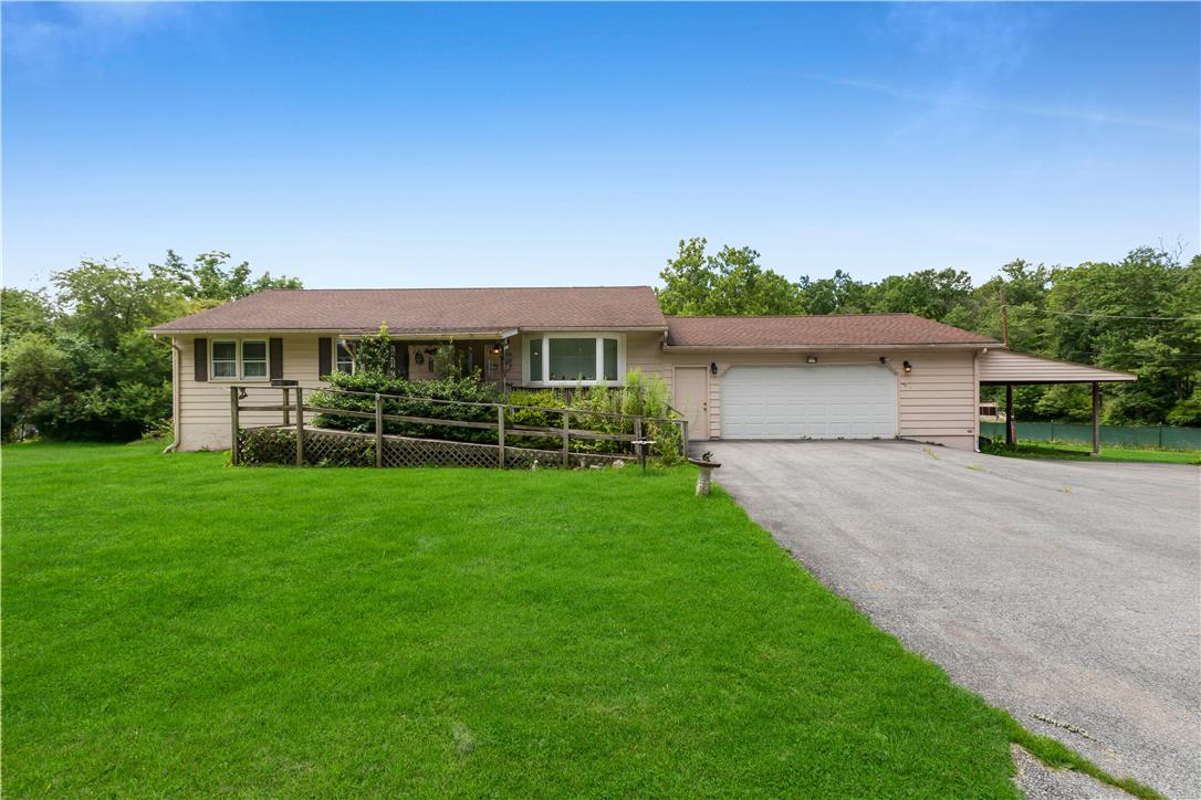 687 Farmhill Road Property Photo 1