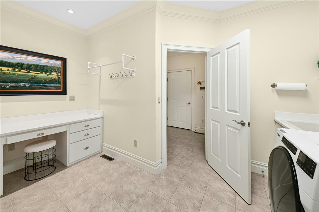 2048 Forge Run Property Photo 29