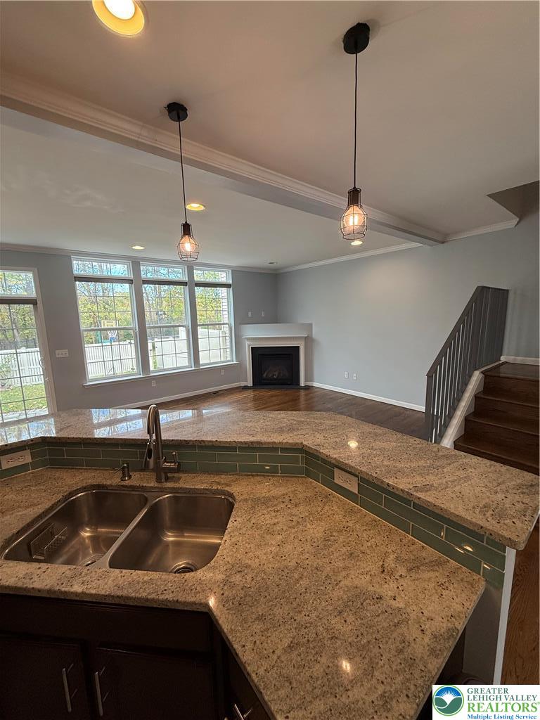 4528 Bellflower Way Property Photo 7