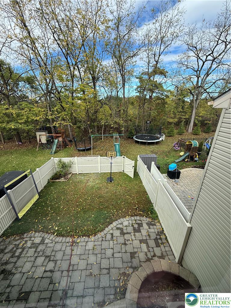 4528 Bellflower Way Property Photo 26