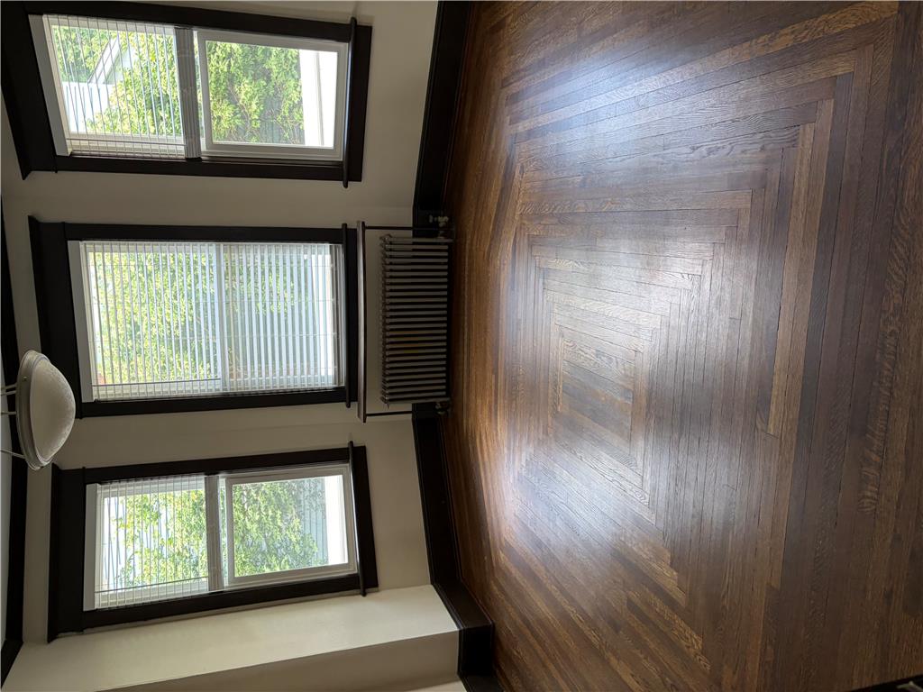 7 East Plainfield Avenue Property Photo 5