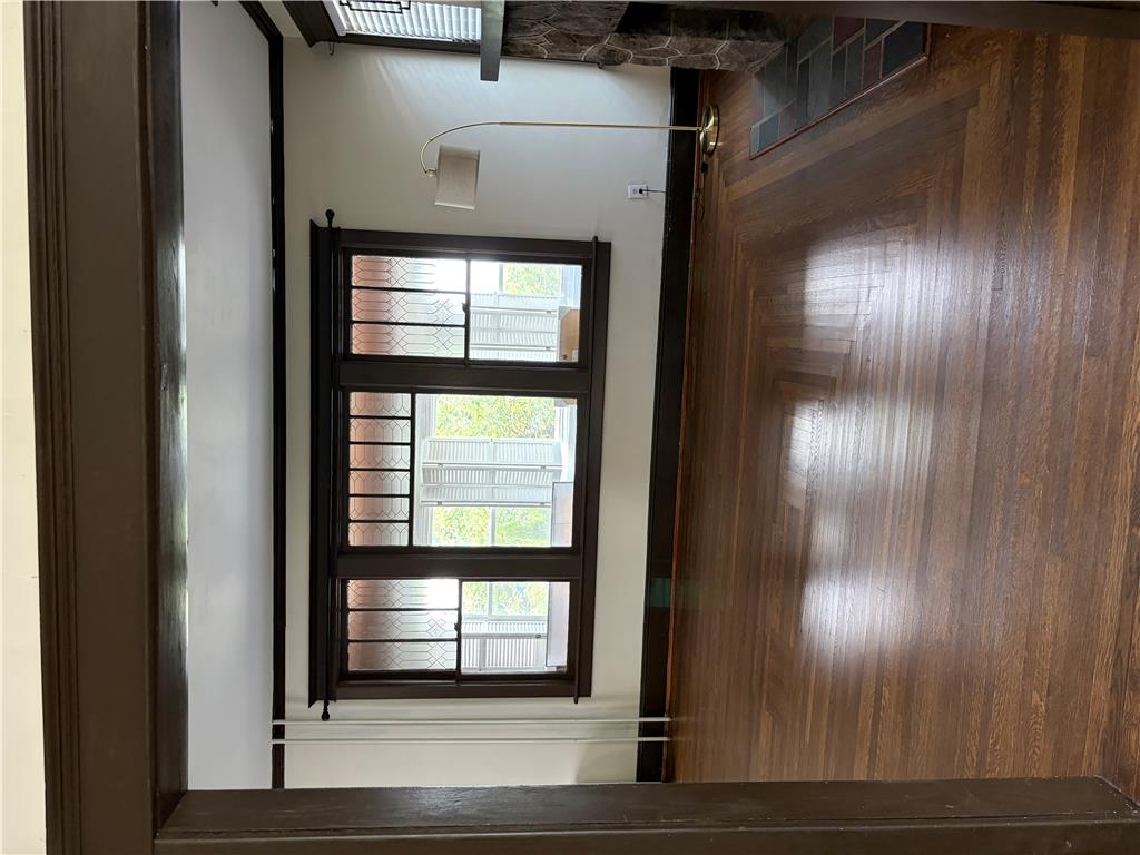 7 East Plainfield Avenue Property Photo 6