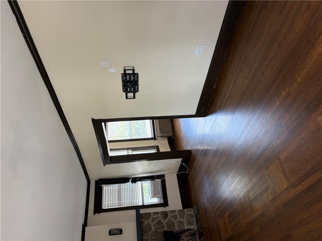 7 East Plainfield Avenue Property Photo 7
