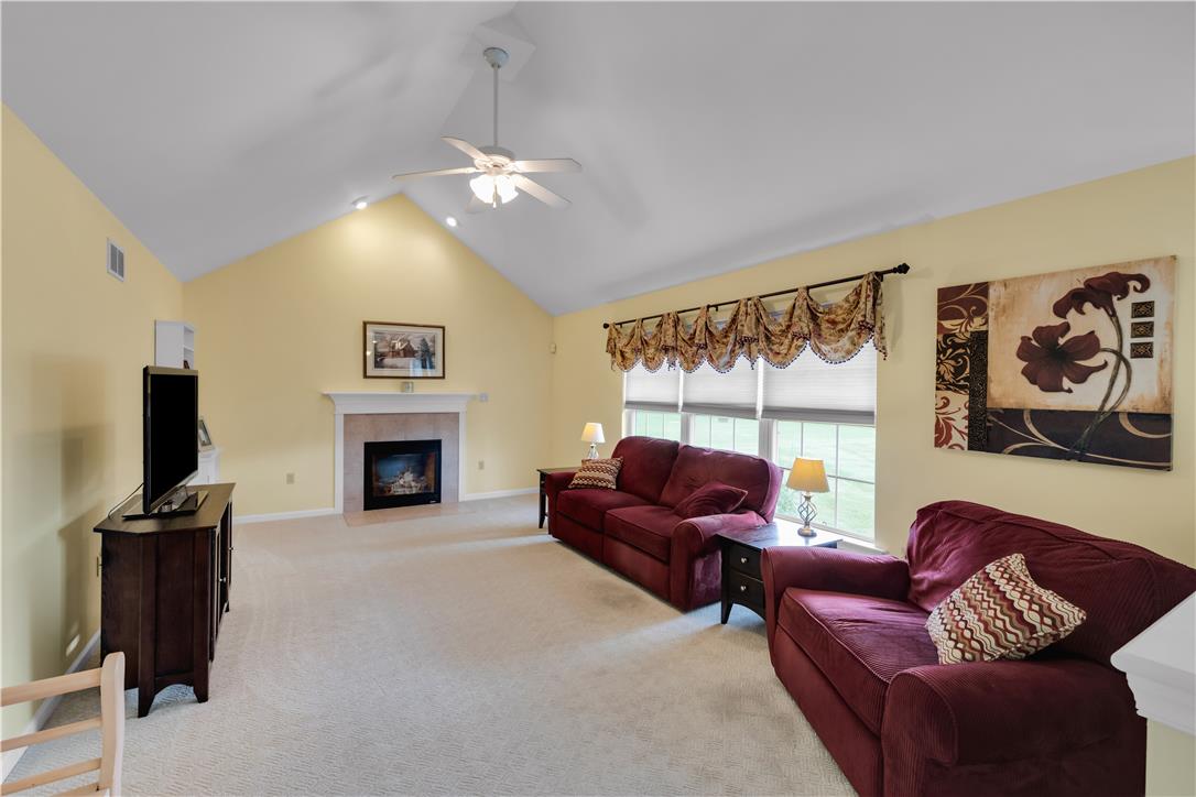 835 Rebecca Lane Property Photo 12