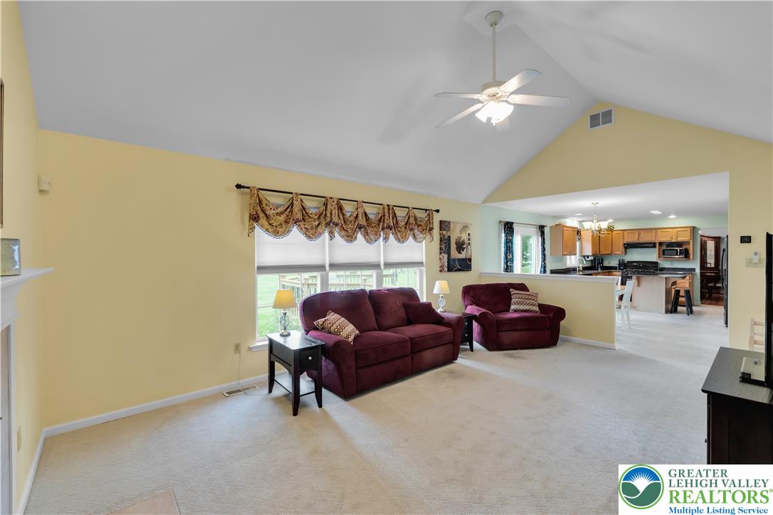 835 Rebecca Lane Property Photo 13