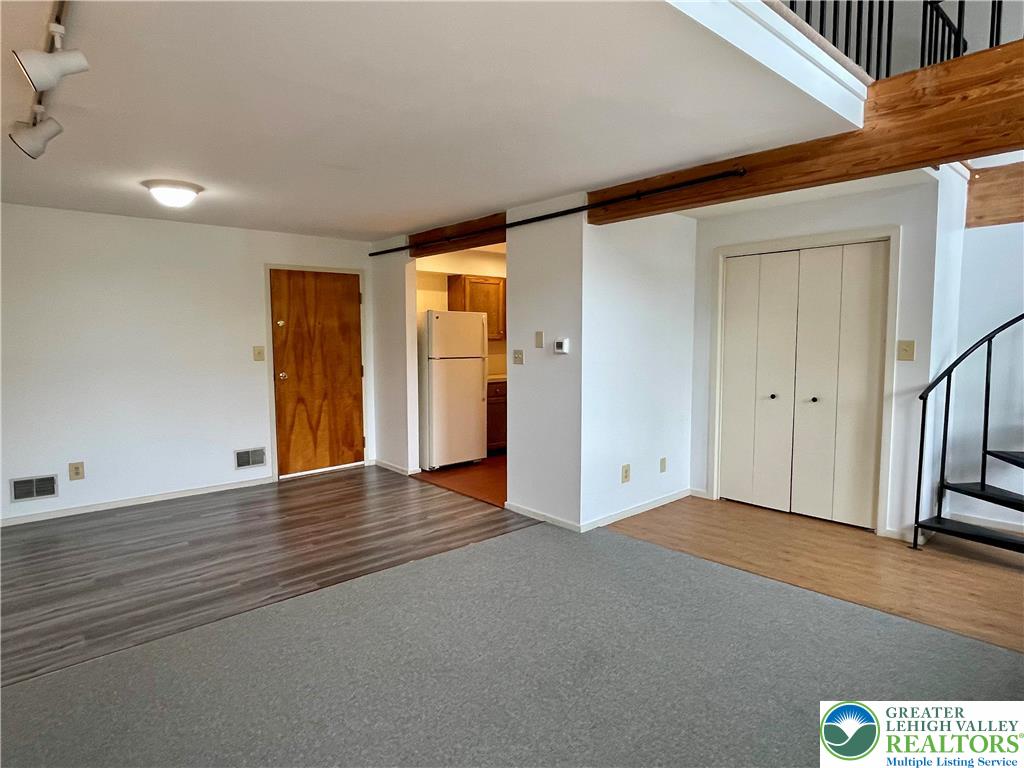 101 Race Street 219 Property Photo 6